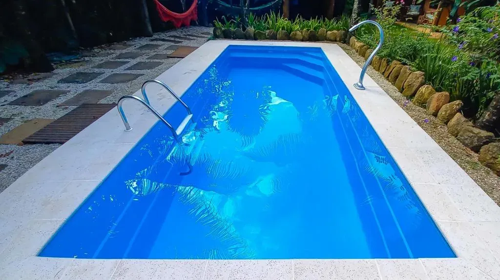 Piscina Acapulco — Fibratec